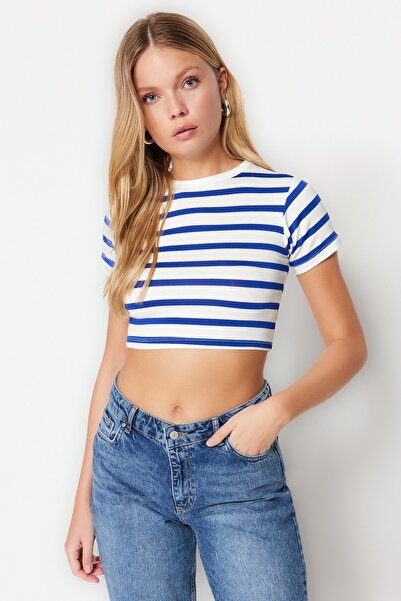 Trendyol Collection Prémium Ecru Line viszkózus/hideg technikus Crop Crew nyakú absztrakciós blúz