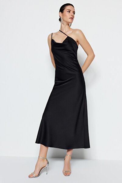 Trendyol Collection Černé tkané saténové dlouhé večerní šaty TPRSS23AE00109