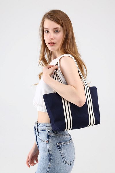ICONE BAG حقيبة نسائية باللون الأزرق الداكن - قماش منسوج، موديل اليد والكتف