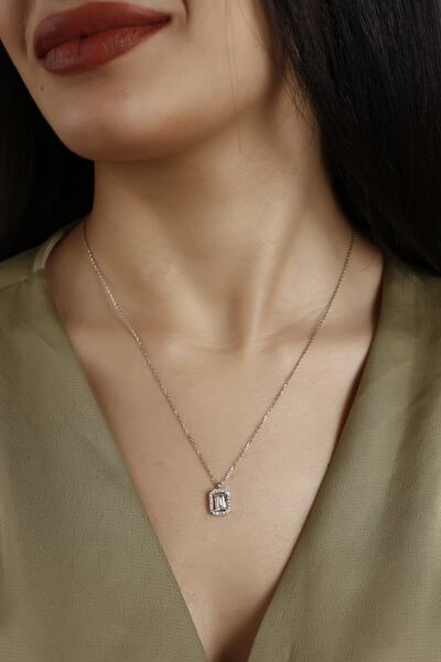 Lia Berto Kadın Baget Taşlı 925 Ayar Gümüş Kolye