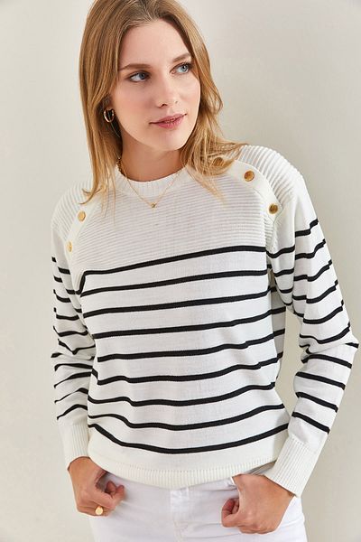 Bianco Lucci Women's Shoulder Button Detailed Knitwear Sweater