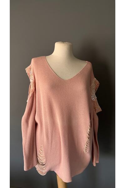 Kübra Tekin Pudra Taş Işlemeli Tasarım Kazak