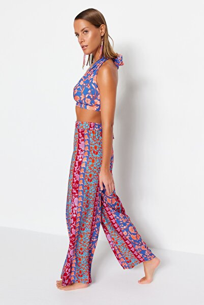 Trendyol Collection Floral Patterned Woven Trousers TBESS23PL00004