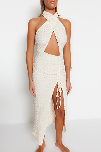 Trendyol Collection Ecru Fitted Maxi Knitted Cut Out/Window Beach Dress TBESS23EL00098