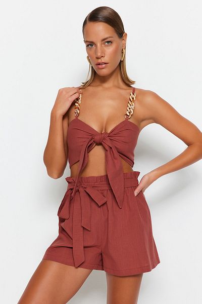Trendyol Collection Zestaw szortów bluzkowych ze 100% bawełny z brązowymi tkanymi dodatkami TBESS23AU00073
