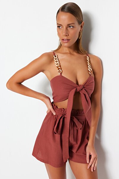 Trendyol Collection 100% pamut blúz rövidnadrág szett barna szőtt kiegészítőkkel TBESS23AU00073