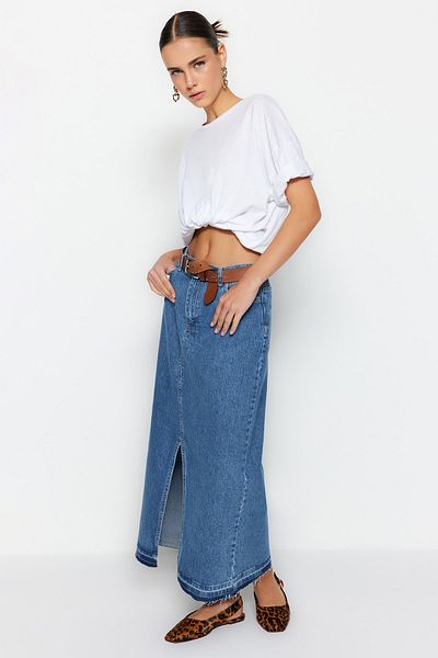 Trendyol Collection Nachhaltiger dunkelblauer Maxirock aus Denim mit Schlitzdetail TWOSS23ET00289