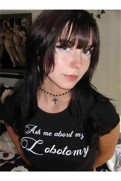 Gofeel Ρωτήστε με για την Siyah Yarım γυναικεία μπλούζα τύπου T-shirt Crop Top