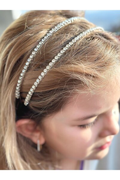 QUEEN AKSESUAR Trend Moda Lüks Kristal Su Yolu 2 Li Çift Sıra Taşlı Metal Taç...
