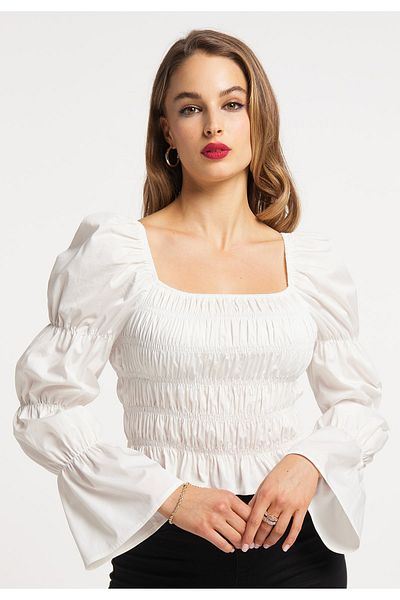 Faina Modrý kouří