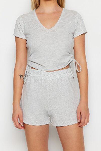 Trendyol Collection Šedá pletená pyžamová souprava se stahovací šňůrkou THMSS23PT00010