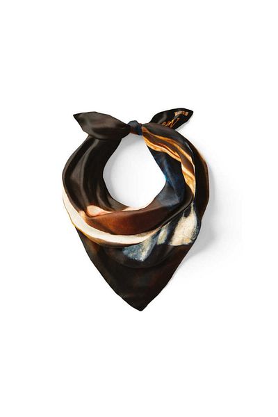Bursa İpek Girl with Brown Pearl Earrings Pattern Silk Handkerchief