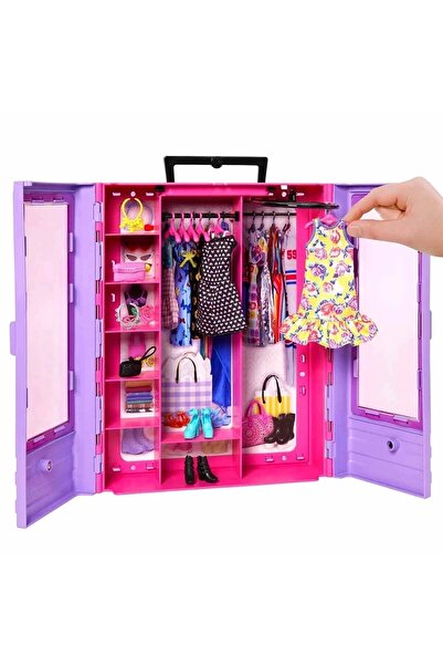 mattel Barbie'nin Yeni Pembe Gardırobu Hjl65