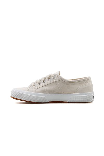 Superga 2750 كوتو كلاسيك أحذية يومية للجنسين S000010-394-سب كريم