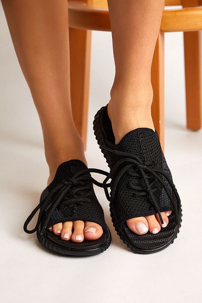 Tonny Black Sandalette - Schwarz - Flacher Absatz