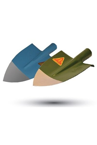 Mert Çelik Bel Küreği Sapıyla Beraber