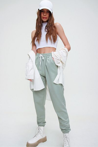 Trend Alaçatı Stili Pantaloni de sport de bază, verzi, verzi, pentru femei, cu talie și picioare elastice ALC-X5902