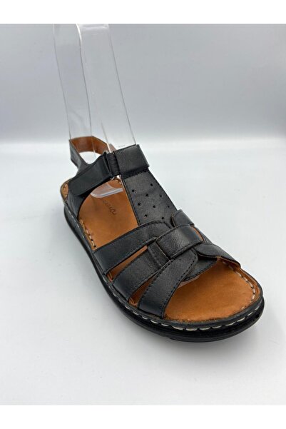 Zeyn Women's Black Sandals