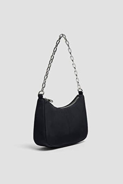 pull bear kadin siyah zincir detayli kol cantasi 14168740 fiyati yorumlari trendyol