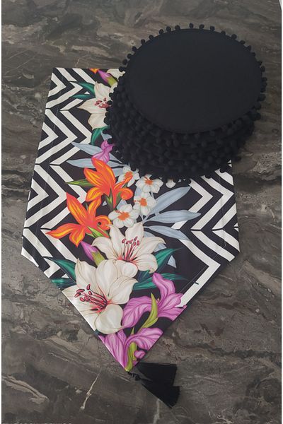 dehaberk Amber Flower Patterned Runner + 6 Pieces Pompom Placemat Set