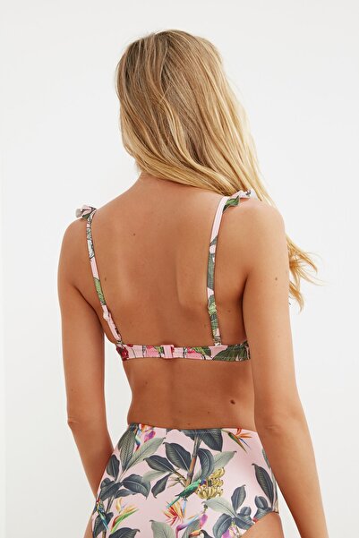 Trendyol Collection Горнище на бикини с банели с шарки на папагал TBESS21BU0114