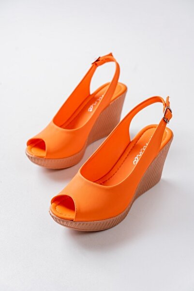 Lanina Γυναικεία παπούτσια με σφήνα τακούνια