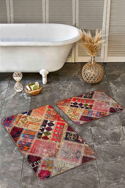 Realhomes Vintage Ethnic Motifs Set of 2 Bath Mat with Patchwork Motif and Traditional Patterns on Red Background