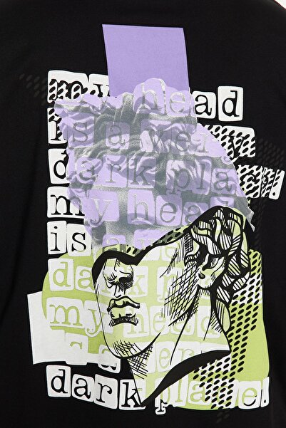 Trendyol Collection Μαύρο oversized / Πλεκτό μπλουζάκι με καλλιτεχνική πλάτη με τύπωμα TMNSS23TS00151