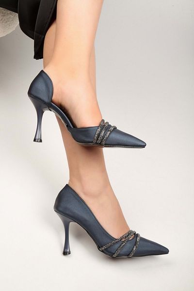 Shoeberry Dámské boty Aern Navy Blue Satin Stone na podpatku Stiletto