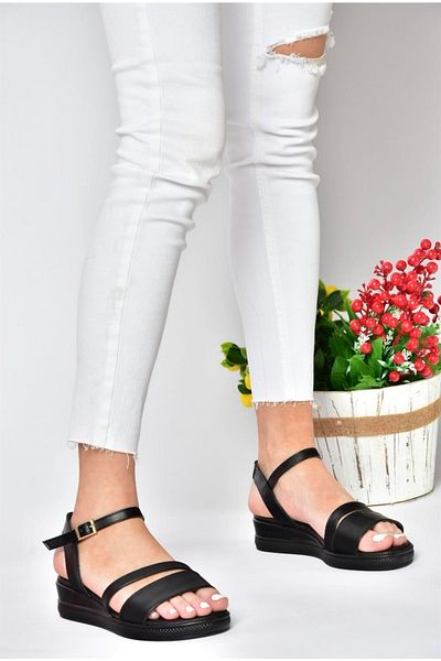 Fox Shoes P674300709 Schwarze Daily-Damensandalen mit Keilabsatz