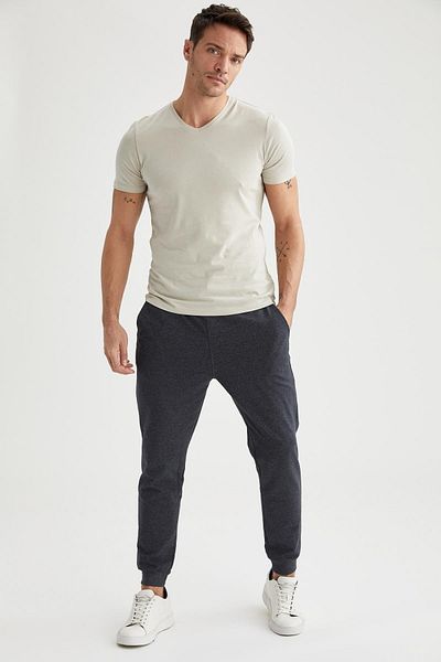 DeFacto Slim Fit V-Neck Basic Cotton Combed T-Shirt