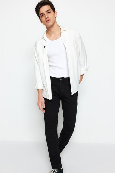 Trendyol Collection Ευέλικτο μαύρο τζιν - κανονική εφαρμογή TMNSS23JE00037