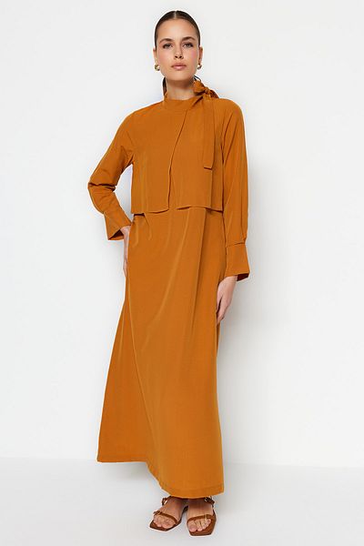 Trendyol Modest Λεπτομερές υφαντό φόρεμα με γιακά κανέλας TCTSS23EB00283