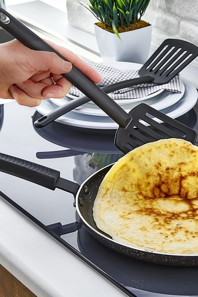 ELEGANCEV Teflon Serving Spatula - Resistant to 220 Degrees - black