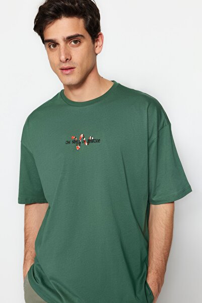 Trendyol Collection Πράσινο μπλουζάκι με στάμπα μεγάλου μεγέθους - TMNSS23TS00113