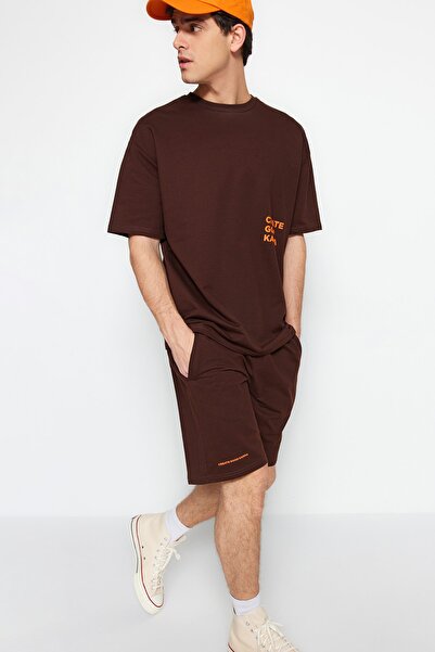 Trendyol Collection Relaxed Fit καφέ αθλητική φόρμα - Text Printed Cotton TMNSS23EM00001