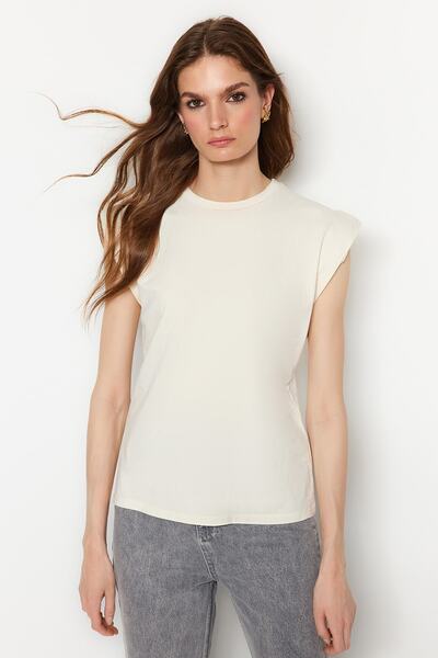 Trendyol Collection Bézs 100% pamut vatta kinézetű Basic Crew nyakú kötött póló TWOSS20TS0021
