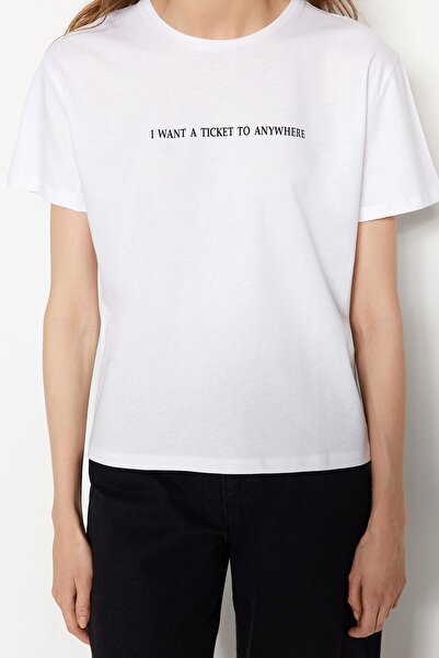 Trendyol Collection Tricou alb, 100% bumbac, cu slogan imprimat, cu croiala confortabilă, de bază, tricotat, cu decolteu, TWOSS20TS0207