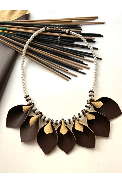 canan dizayn قلادة بوهيمية من الجلد الصناعي على شكل ورقة شجر