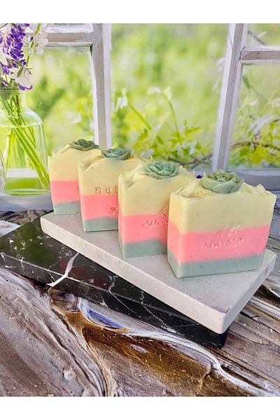 MHYSSA naturals صابون طبيعي مزخرف بنكهة الورد / صابون الورد الطبيعي