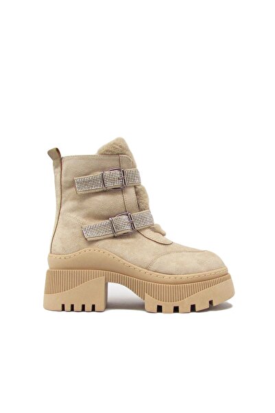 Beety Akyn-132.22011 Bej Süet Kadın Traktör Taban Kemerli Bot