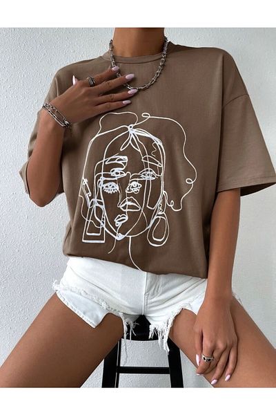 AFROGİYİM Damen Oversize-T-Shirt mit „Figure“-Print in braun
