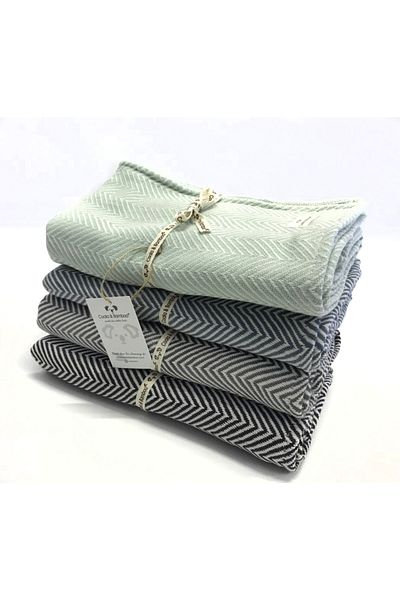 Coco & Bamboo Herringbone Patterned Blanket