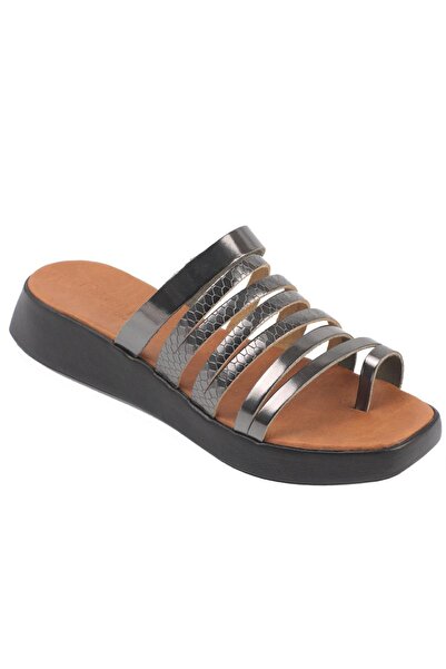 Capone Outfitters Capone Finger Detailed Multi-Striped Platinum Women's Leather Slippers