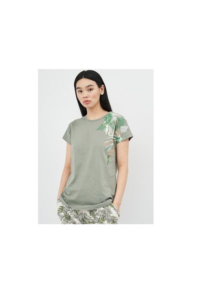 Mod Collection طقم بيجامة بنمط استوائي أخضر