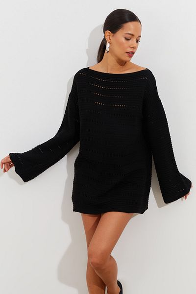 Cool & Sexy Bluză lungă, neagră, cu mânecă spaniolă, tricotaj ajurat SMT199