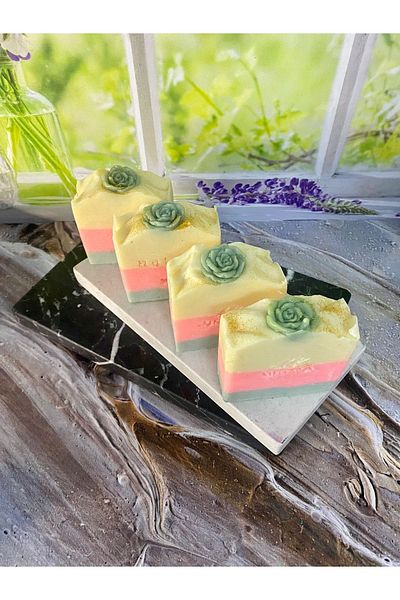 MHYSSA naturals صابون طبيعي مزخرف بنكهة الورد / صابون الورد الطبيعي