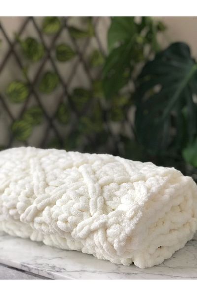 Missworble بطانية منتفخة للمدفأة والتلفزيون منقوشة يدوياً باللون الأبيض 90 × 165 سم