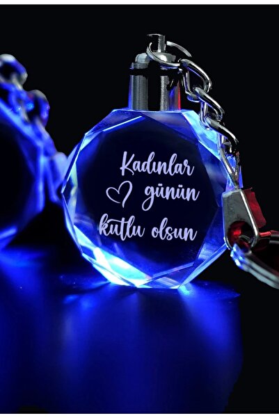 MERTKRİSTAL Kadınlar Günü Anahtarlık. Özel Anahtarlık, Işıklı Cam Içine Işlemeli Anahtarlık