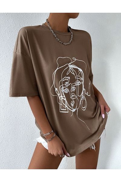 AFROGİYİM Damen Oversize-T-Shirt mit „Figure“-Print in braun